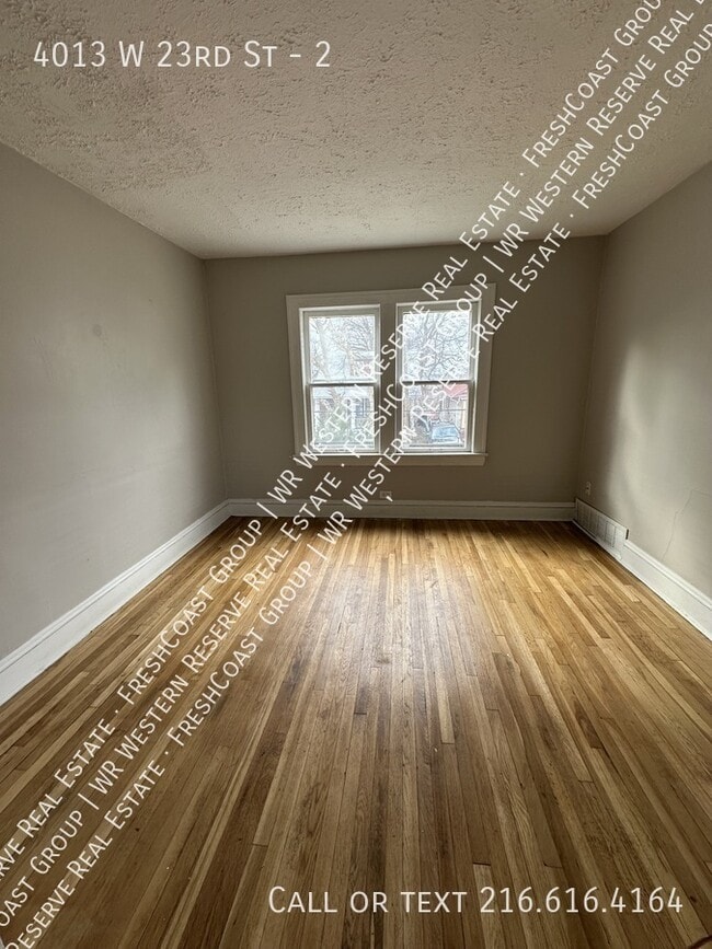 Building Photo - 4013 W 23rd St