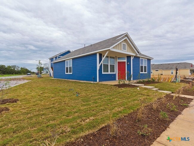 Building Photo - 335 Rachel St