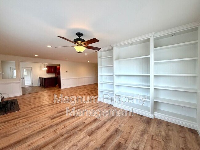 Building Photo - 23775 Cruise Cir Dr