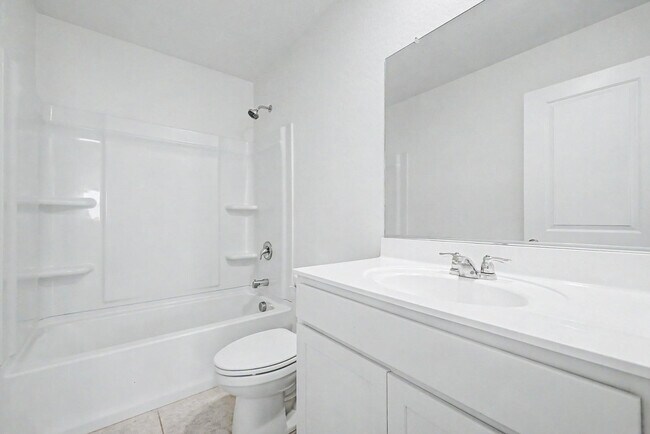 Building Photo - 35450 W Santa Clara Ave
