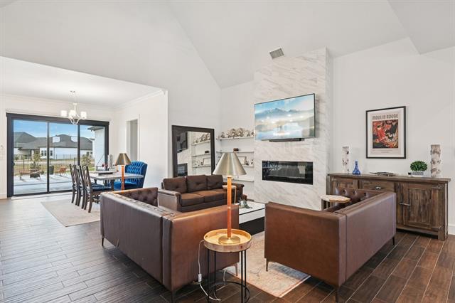 Building Photo - 1783 Canal St