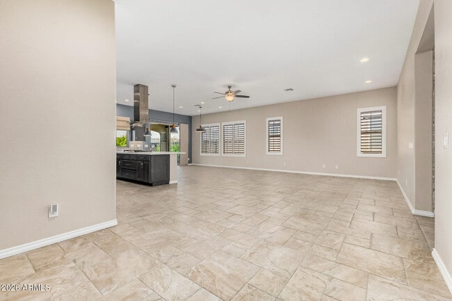 Building Photo - 35532 N Sunset Trail