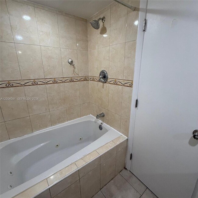 Building Photo - 8710 N Sherman Cir