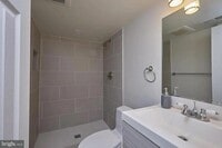 Building Photo - 711 Colby Ave