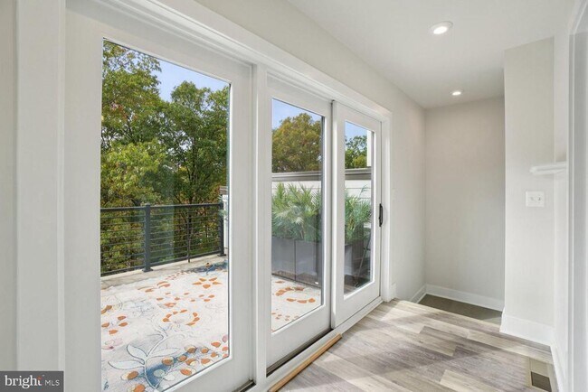 Building Photo - 1641 Bandit Loop