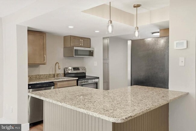 Building Photo - 9419 Merryrest Rd