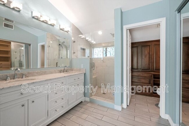Building Photo - 24576 Jacarte Dr
