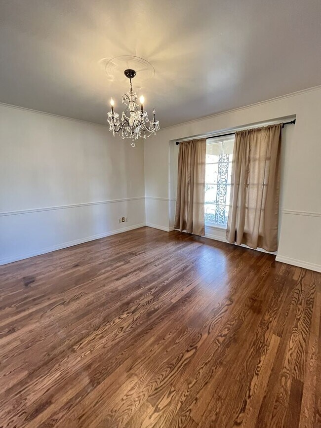 Building Photo - 2 Bed 1.5 Bath 1 Car Garage in the GRADY MUSGRAVE LAKESIDE Addition