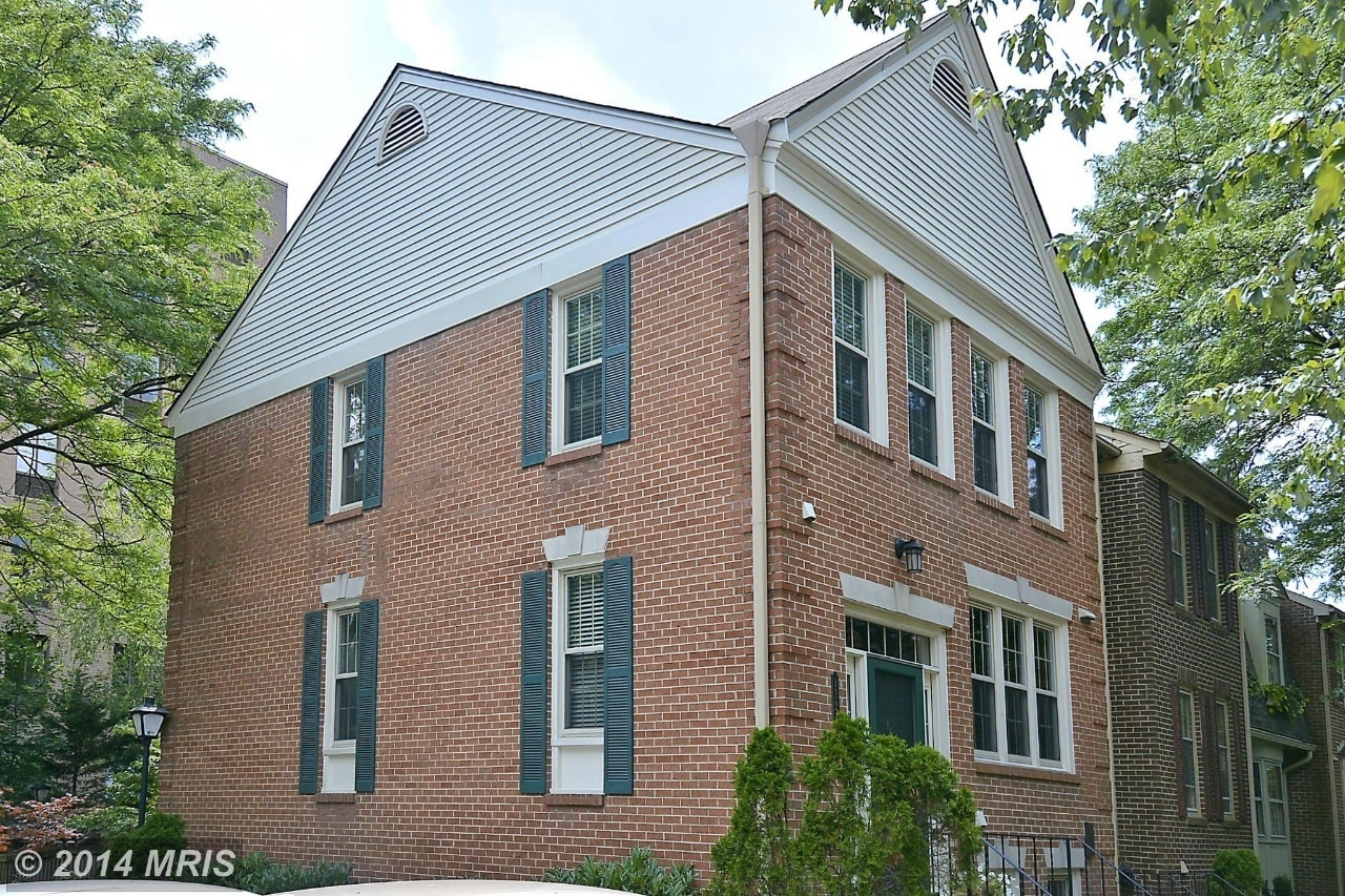 Building Photo - 1127 Fairview Ct