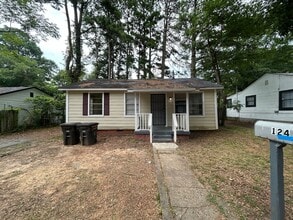 Building Photo - 124 Wilson St