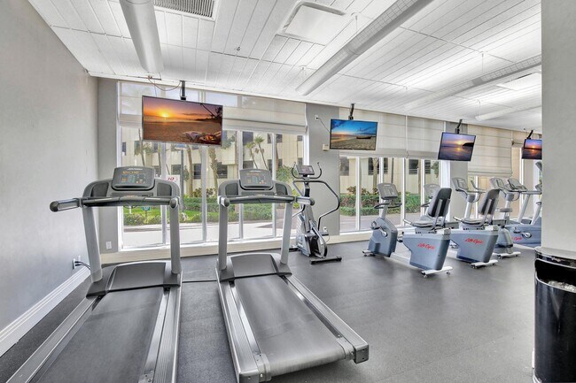 Building Photo - 3801 S Ocean Dr