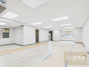 Building Photo - 1001 W Princess St