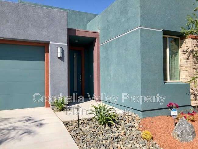 Building Photo - 74374 Xavier Ct