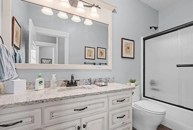 Building Photo - Beautiful Custom Home