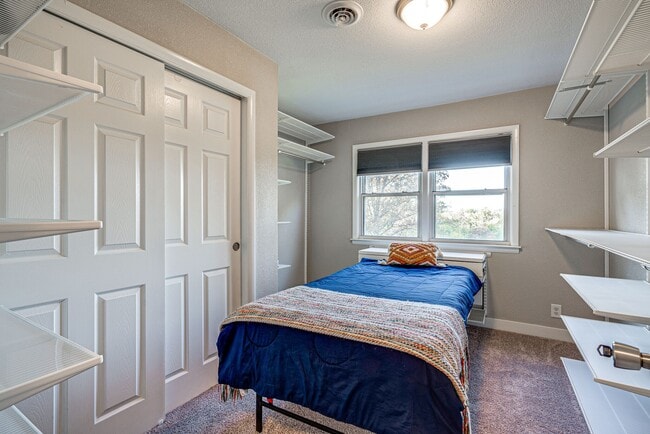 Building Photo - 2601 Baugh Rd