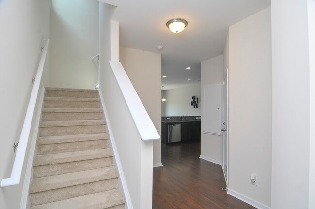 Building Photo - 429 Eastfair Dr