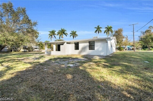 Building Photo - 356 New York Dr