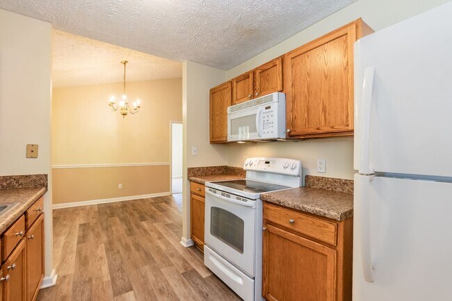 Building Photo - Wonderful 3 Bedroom Raleigh Ranch Home