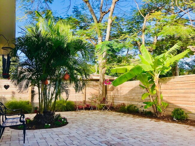 Building Photo - 311 N Swinton Ave