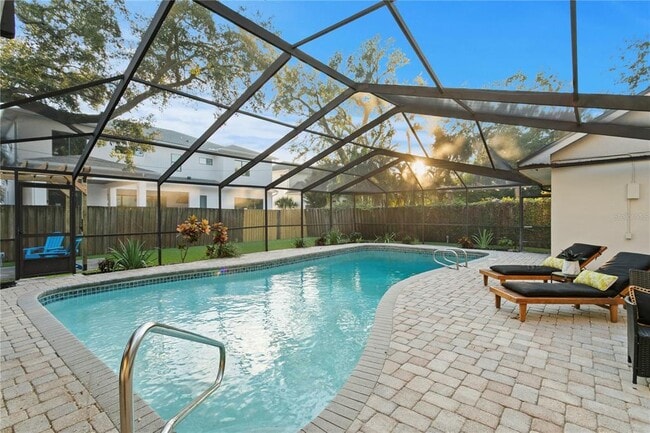 Building Photo - 4504 W Lamb Ave