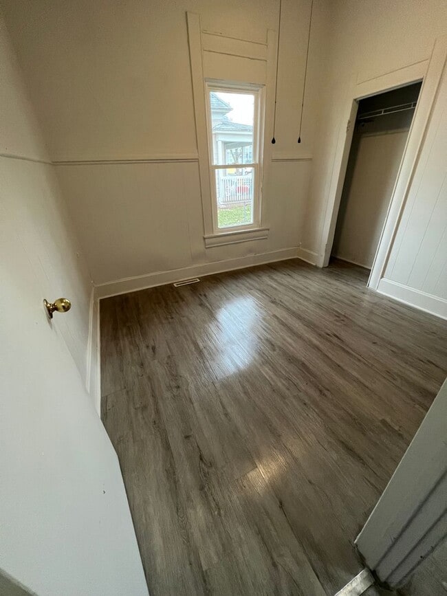 Building Photo - 3 bedroom 2 Bath $875