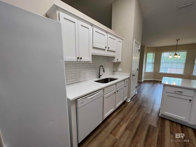 Building Photo - 27733 Bay Branch Dr