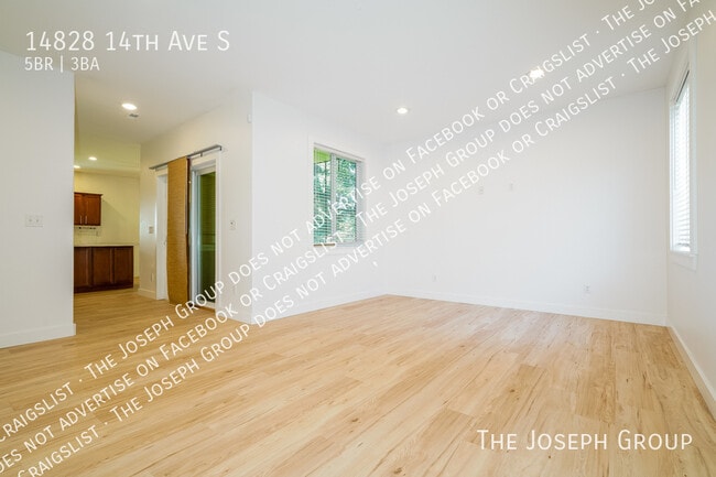 Building Photo - 14828 14th Ave S