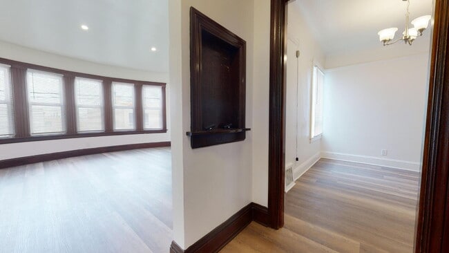 Building Photo - Spacious Single Family Home in Outer Missi...