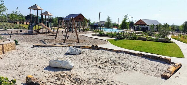 Building Photo - 1417 Purple Martin Dr