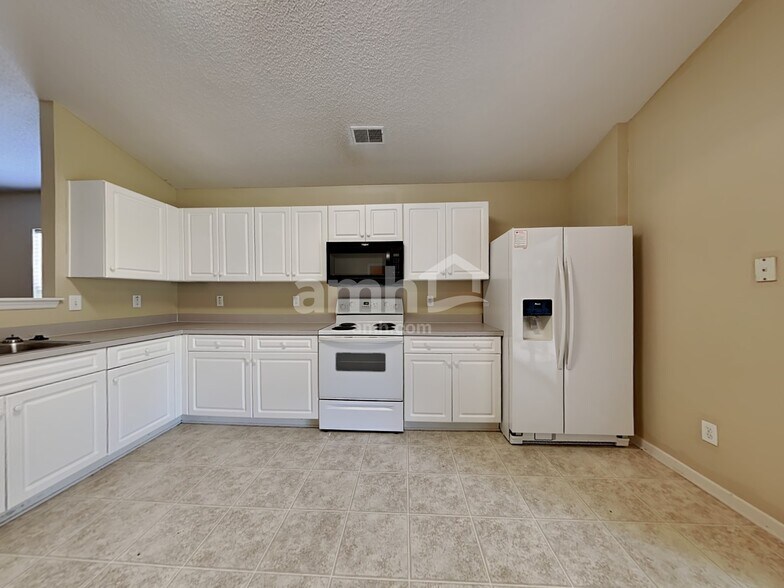 Building Photo - 1319 Bishop Pine Dr