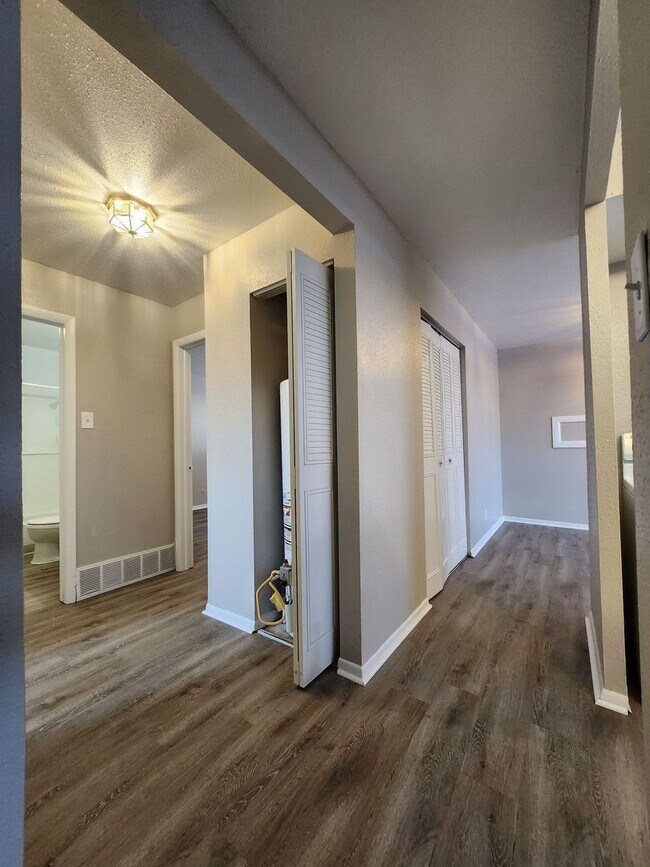 Building Photo - 78 Scotland Rd