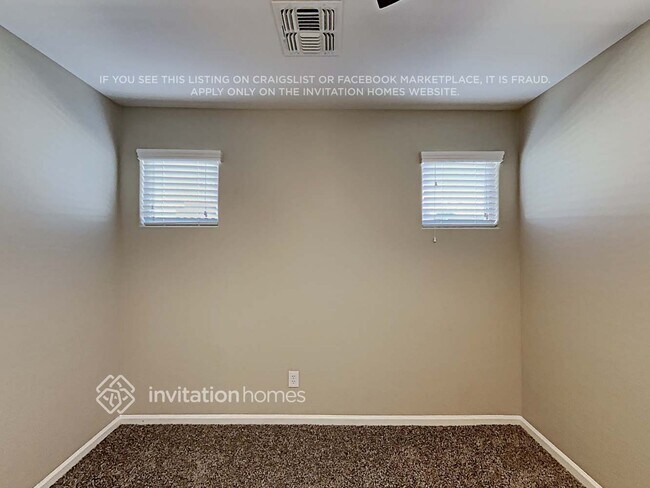 Building Photo - 1507 S Colt Dr
