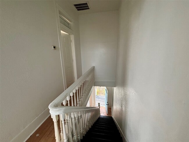 Building Photo - 3410 Sealy Ave