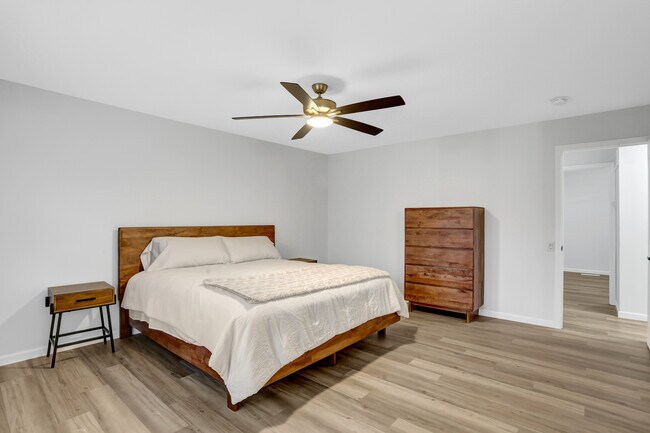 Master Bedroom - 12931 Barbezieux Dr