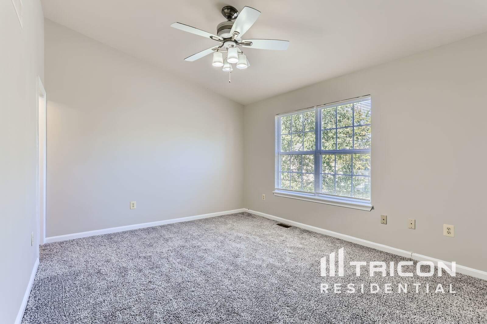 Building Photo - 166 Langdon Farm Cir