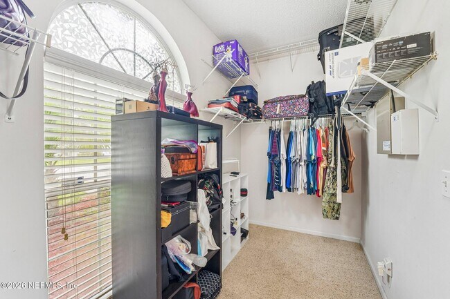 Building Photo - 1629 Sandy Springs Dr