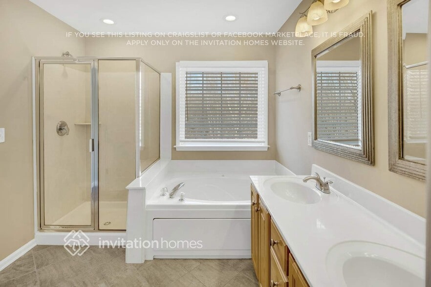 Building Photo - 2303 Coneflower Dr