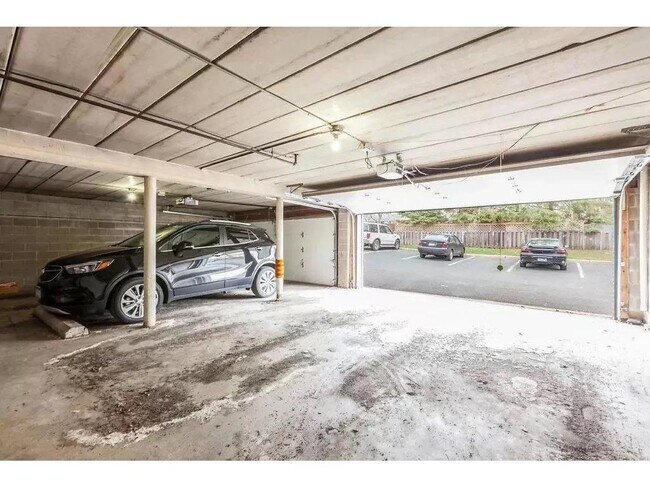 Building Photo - 6901 Penn Ave S