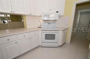 Building Photo - 8004 Camminare Dr