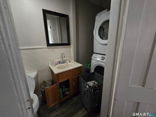 Building Photo - 102 Hanover St