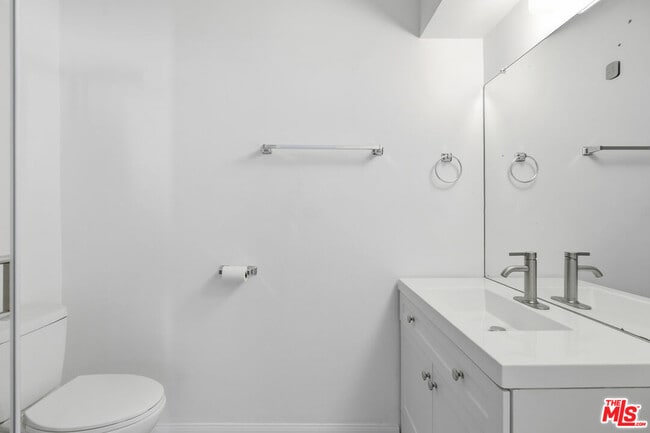 Building Photo - 1434 25th St