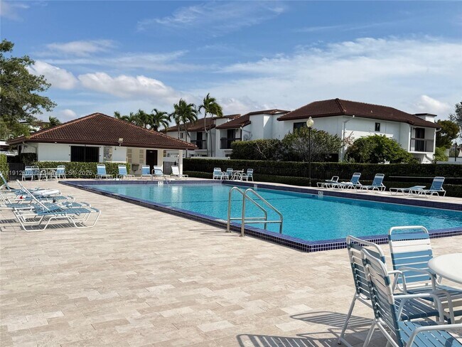 Building Photo - 1271 SW 124th Ct