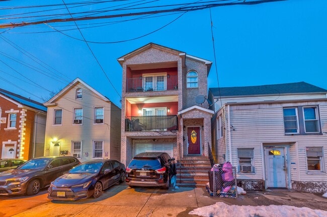 Building Photo - 34 Pamrapo Ave