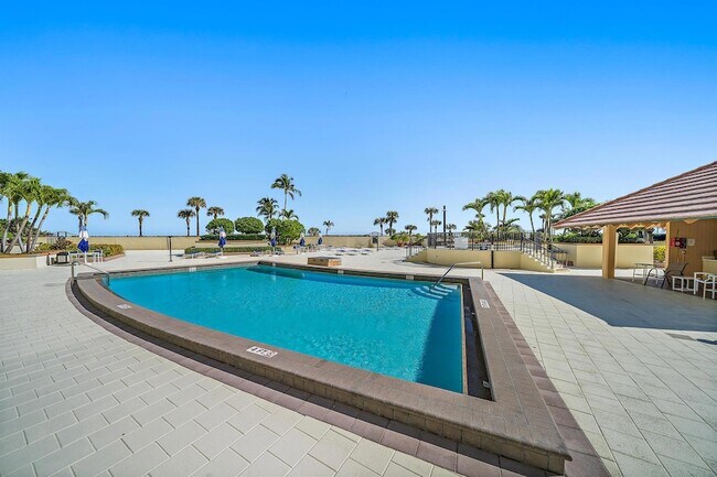 Building Photo - 400 Ocean Trail Way