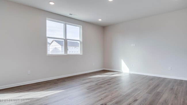 Building Photo - 1850 Washington Blvd