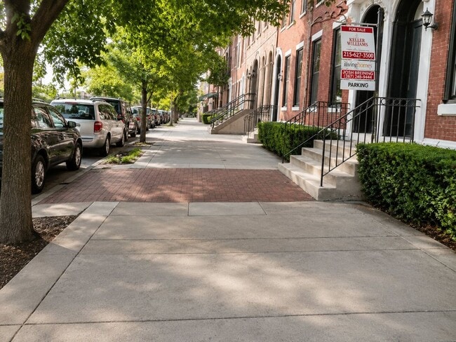 Building Photo - Spacious 2-Bedroom Apartment in Prime Fairmount Location | Pet Friendly