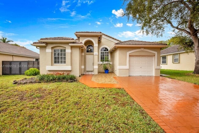 Building Photo - 18322 SW 94th Ct