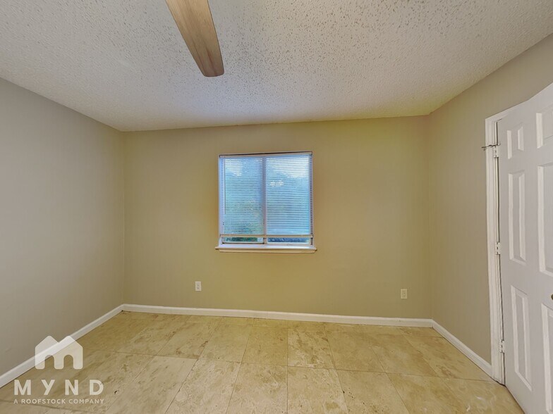 Building Photo - 6925 Sugar Maple Creek