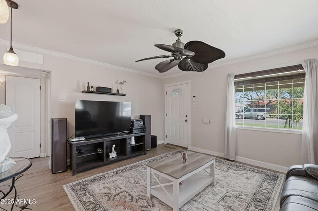 Building Photo - 3640 N 21st Ave