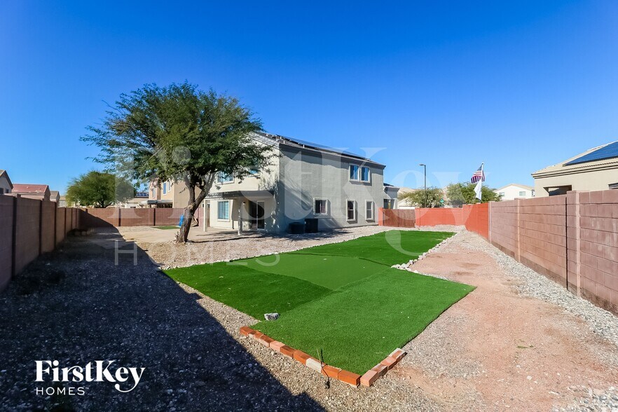 Building Photo - 21797 W Sonora St